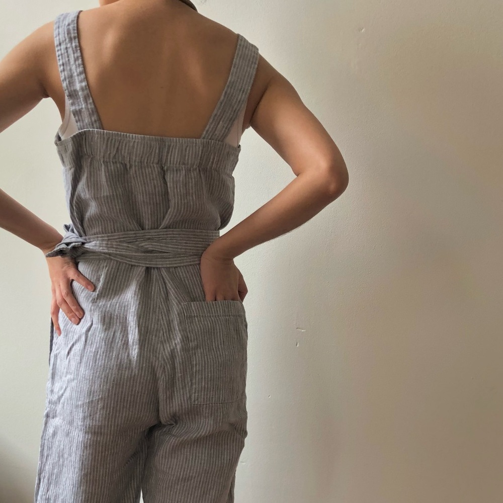 square neck linen jumpsuit - Picture 5 of 6